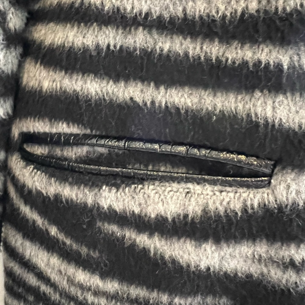 Topshop Wool-Blend Zebra Coat - Picture 10 of 10